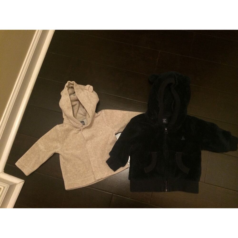 Lot of 2 Baby Gap Hooded Ear Jackets Navy Blue & Oatmeal 3-6 Months Unisex